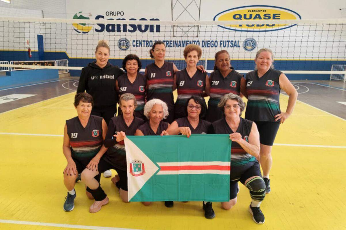 Equipe venceu no vôlei adaptado contra São Roque por 2 a 0 em Cerquilho; programação inclui partidas até as 16h, com entrada gratuita ao público