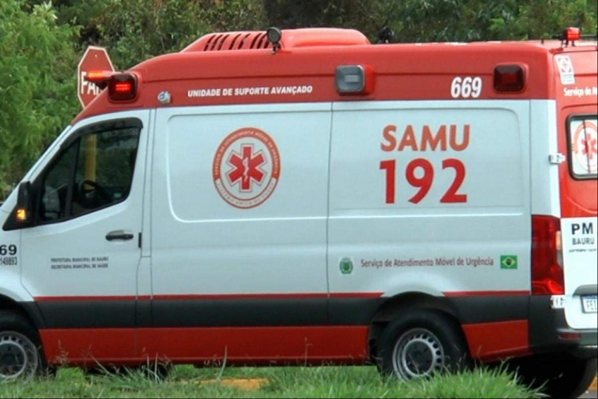 Ambulância do Samu, como esta, socorreu a vítima e a levou ao PSC